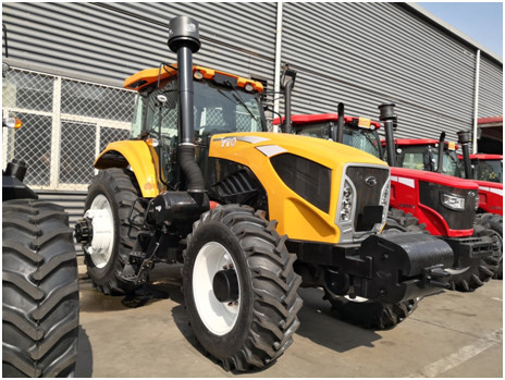 Trattore a ruote agricoltura 50HP-200HP dell'azienda agricola YTO-LG1504