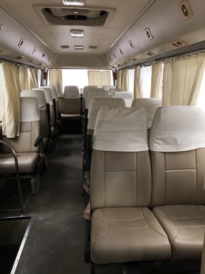 Buona prestazione 2009 del sottobicchiere di Toyota del sottobicchiere del bus del passeggero usata sedili del motore 90kw 21 più alta