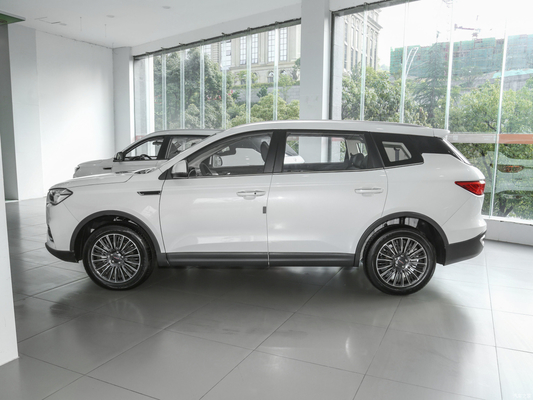 L'automobile bianca SINOTRUK VGV del serbatoio di combustibile 55L 7 Seater ha usato SUV manuale 175 km/ora
